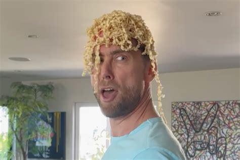 Lance Bass Trolls Justin Timberlake's 'It's Gonna Be May' Meme