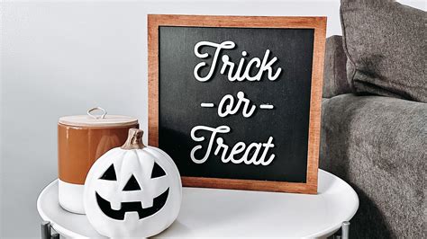 Trick Or Treat Sign