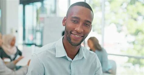 Business Man Face 的图像结果