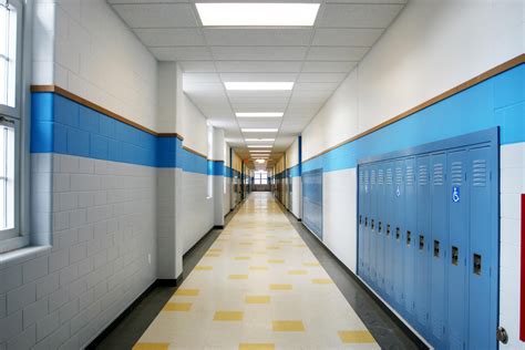 Hallway Ideas Diy, Hallway Decorating, Diy Classroom Decorations ...