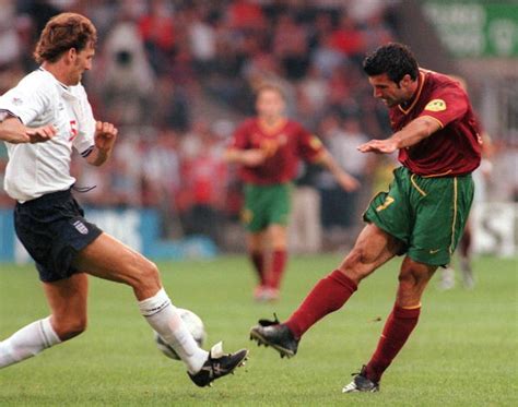 老照片-2000欧洲杯葡萄牙3-2英格兰 菲戈经典进球_英格兰_2006德国世界杯_竞技风暴_新浪网