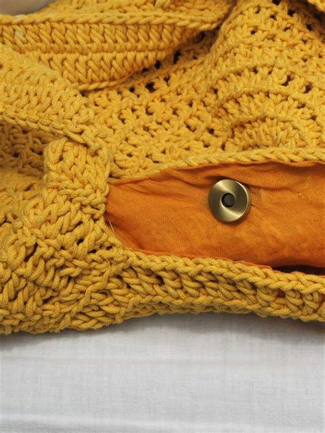 United Urbane Crochet Cross-body Bag – Itihasikala