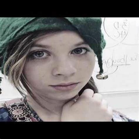 Nichole Davis's Instagram, Twitter & Facebook on IDCrawl