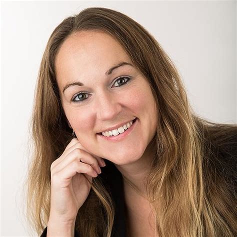 Her Secret Vows With The Viking : Rodi, Sarah: Amazon.in: Books