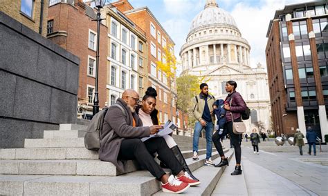 Chase Sapphire Preferred vs. AmEx Platinum: Chase packs the most value ...