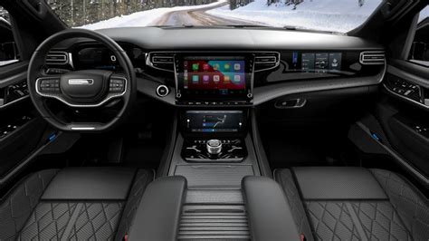 2025 Jeep Grand Wagoneer: 134 Interior Photos | U.S. News