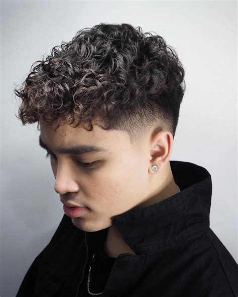 19 Fade Haircuts For Cool Curly Hair: 2024 Trends | Men haircut curly ...