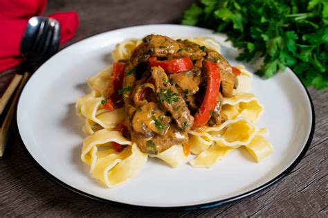 Low Calorie Beef Stroganoff by Pureety