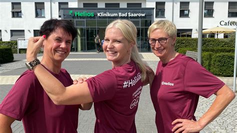 Triathlon in Bad Saarow: Aus dem OP in den Scharmützelsee – dieses Team ...