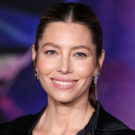 Jessica Biel Cute Smiling Jessica Biel Just Changed Her Hair Color To