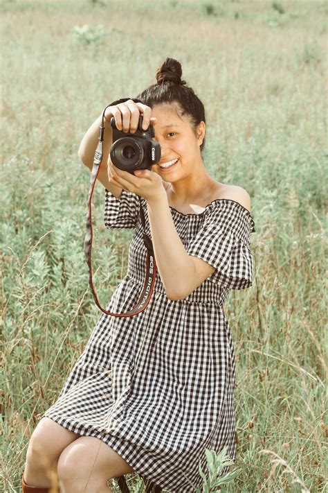 Meet Stephanie Chan – CanvasRebel Magazine