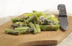 asparagi bianchi come cucinarli gli asparagi delizia di primavera ecco come cucinarli asparagi bianchi come cucinarli gli asparagi delizia di primavera ecco come cucinarli
