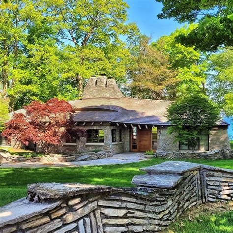 3 AWESOME Charlevoix Michigan Mushroom House Tours in 2026