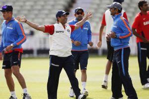 London Riots: India, England cricketers told to stay at hotel ...