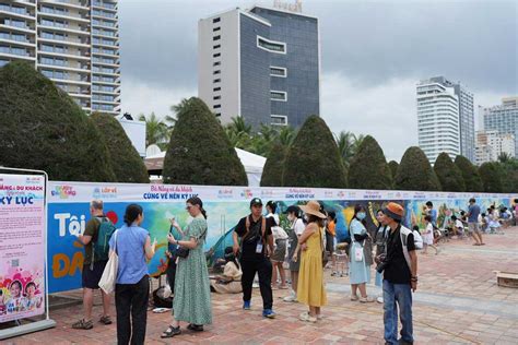 Da Nang Vietnam Local People 的图像结果