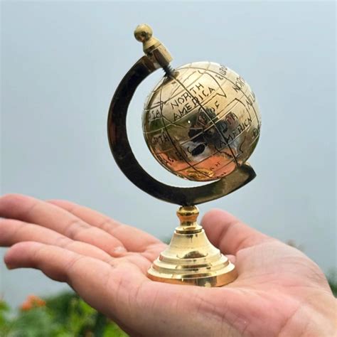 Decorative Globe 的图像结果