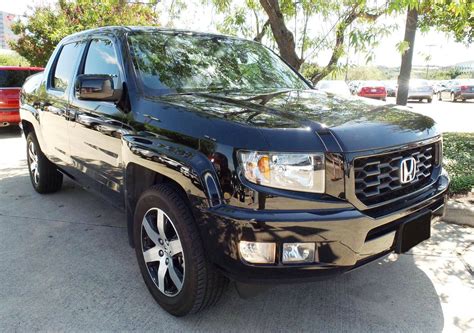 2007 Honda Ridgeline RTX - Crew Cab Pickup 3.5L V6 4x4 auto 5.0 ft Bed