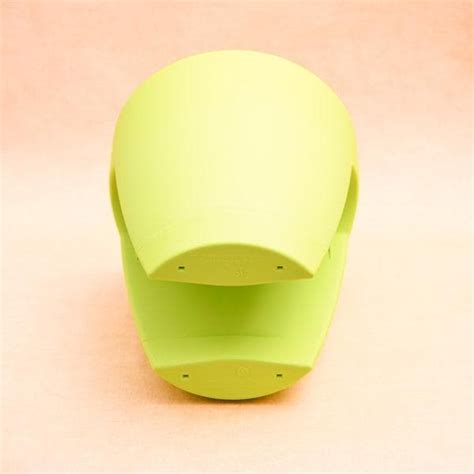 Buy 11 inch (28 cm) Balcony Railing Round Plastic Planter (Green ...