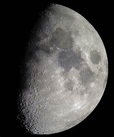 Moon With Photo by How To Actually Take A Iphone Photo Of The Moon The Moon With Photo