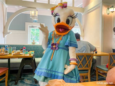 Food Pictures of Cape May Cafe in Walt Disney World - AllEars.Net