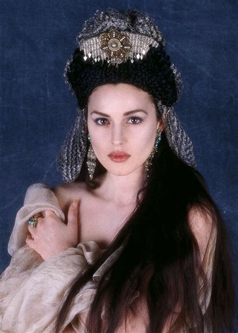Monica Bellucci for Bram Stoker’s Dracula (1992) | Dracula's brides ...