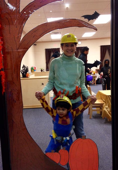 Bob the builder & Wendy costumes - maybe I can rock the Wendy costume ...