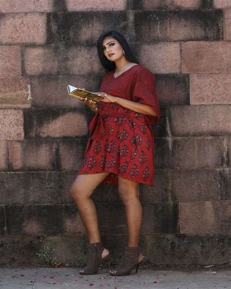 Red Handwoven Cotton Linen Short Handprinted Caftan – Expressions by UV