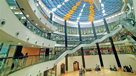 மதுரையில் ‘சுற்றுலா தலம்’ ஆன கலைஞர் நூற்றாண்டு நூலகம்! | Kalaignar ...