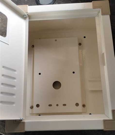 Fugitec Single Phase Concealed Meter Box with Isolator Option, FUGITEC ...