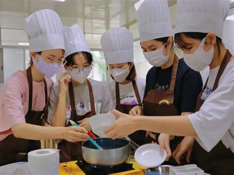 厨师培训厨师学校有哪些，厨师培训班哪家比较好？_学厨网