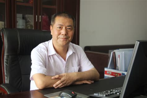 海南省周易协会名誉会长周德广先生向全国人民拜年_新华在线网