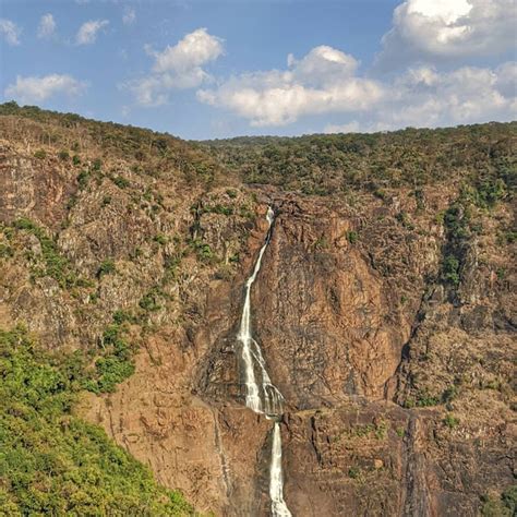Top 10 Highest Waterfalls in India | भारतातील 10 सर्वात उंच धबधबे ...