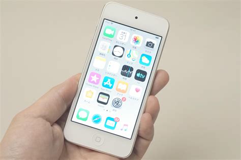 【レビュー】新しい第7世代iPod touchが届いた! 大容量&性能強化、やっぱり小型がイイ - AV Watch