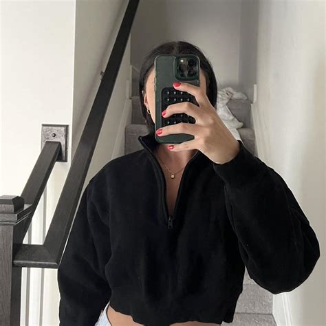 Aritzia TNA cozy fleece quarter zip cropped hoodie - Depop