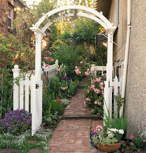 15 Arbor with Gate Ideas for a Gorgeous Garden Entrance