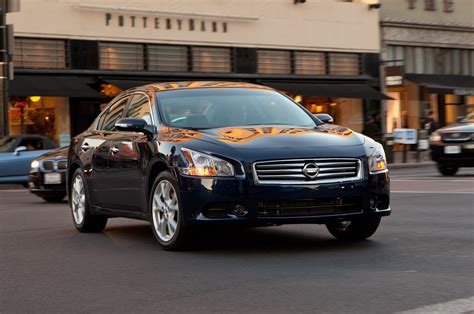 2013 Nissan Maxima Photos: Interior, Exterior, and Videos