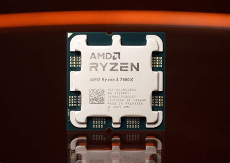 AMD Ryzen 5 7600X vs Intel Core i7-11800H vs AMD Ryzen 5 7600