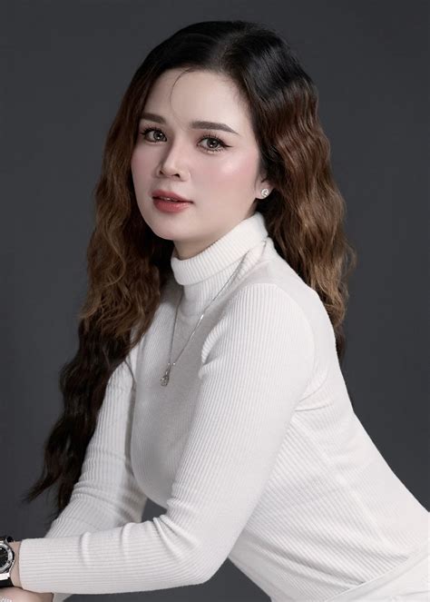 Katy Cherry, Japonés puta en Dubai