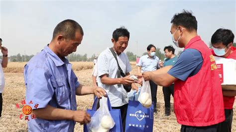 柘城县总工会：助力三夏 让跨区作业农机手“宾至如归”