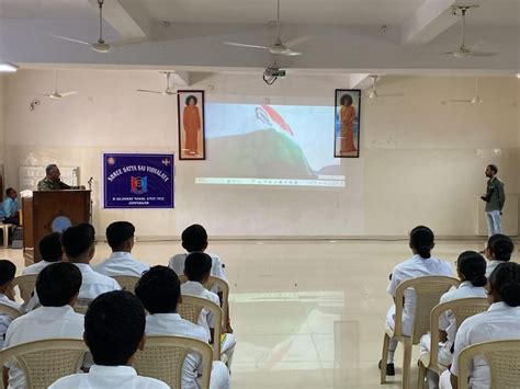 Kargil Day was celebrated grandly by 8 Gujarat Naval Unit NCC in ...