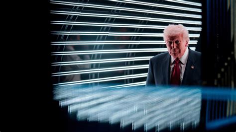 Top Trump officials rush to purchase nuclear war-proof bunkers after ...