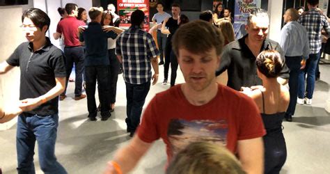 Bachata Dance Lessons & classes on Saturdays in the heart of London