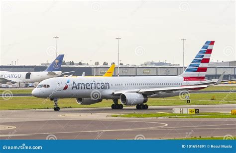 American Airlines Boeing 757 Editorial Photo - Image of october ...
