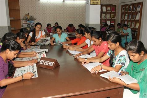 Banarsi Dass Arya College Jalandhar Campus: Photos, Virtual Tour