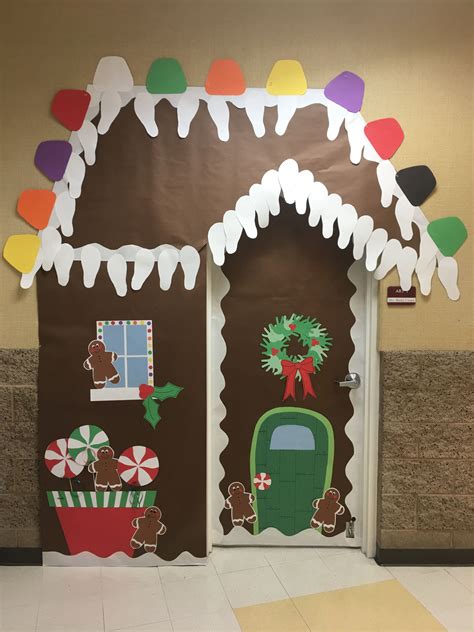 Gingerbread door decoration – Artofit