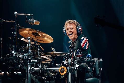 DEF LEPPARD's Drummer RICK ALLEN Talks About His Upcoming Fine Arts ...