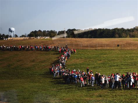 PHOTOS: Lines Wind Through the Countryside for Trump in North Carolina
