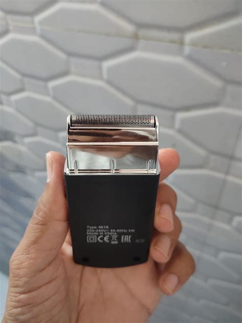 Wahl 03615-024 Travel Shaver; 0.4 mm cutting length; 45 minutes run ...