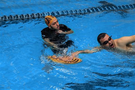 ADULTS CLASSES - Elite Swim Team