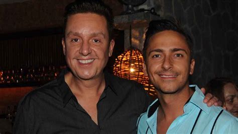 Alex B revela que rechazó ofertas laborales por cuidar a Daniel Bisogno ...